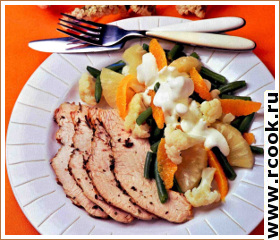 salat-s-zapechennoj-indejkoj.jpg